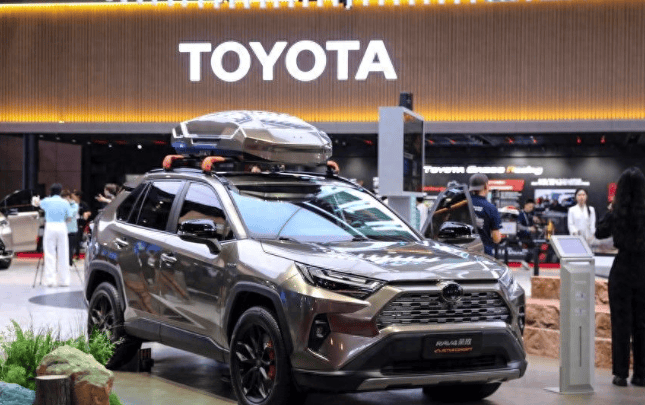 利潤銳減37%!特朗普關稅風暴如何重挫豐田?