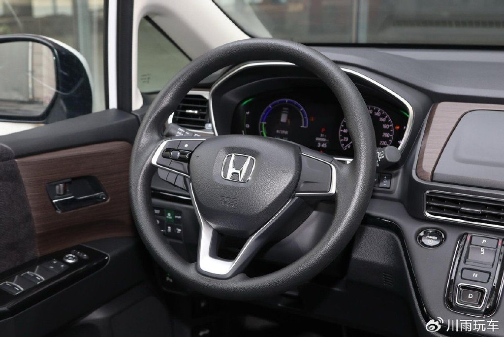 軸距2.9米,還用扭力梁,本田奧德賽哪個版本更適合家用?